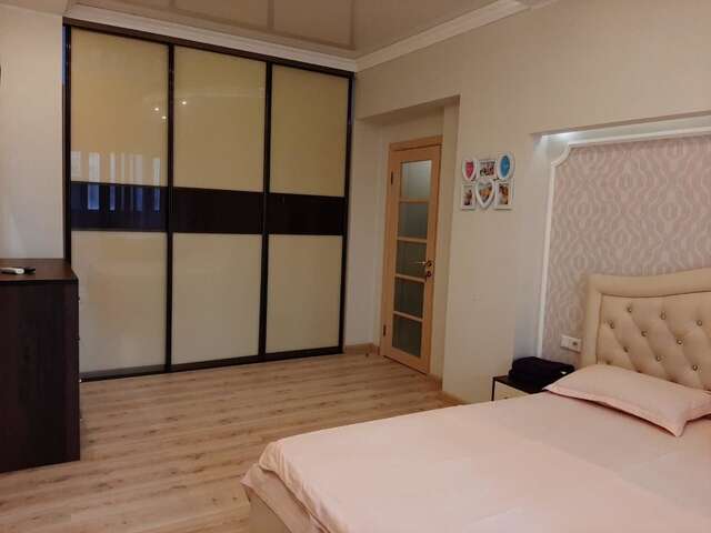Апартаменты Apartment on Zharokov with panoramic view Алматы-12